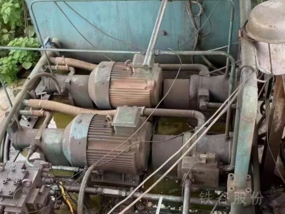 力帝400打包機3米X3米5單主缸全自動包塊650現貨圖3