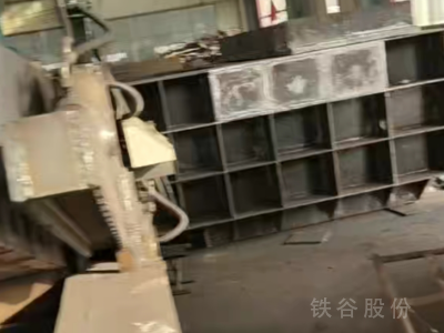 250噸加重型打包機現貨圖2