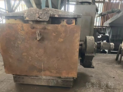 出售1.5噸串聯中頻爐，九成新，低壓380V圖2