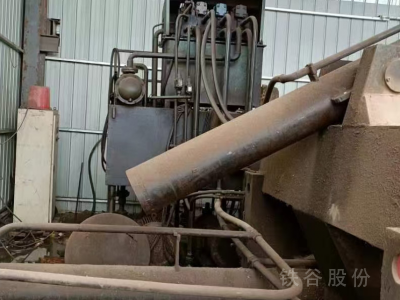 低價出售250噸壓塊機，料箱2.5/2米包塊500圖2