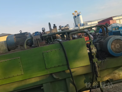 華宏科技巨無(wú)霸315噸打包機(jī)圖3