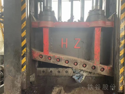 準新機400噸一米四刀口龍門剪，安裝少用，帶油出售圖3
