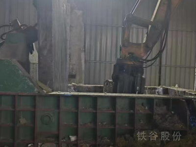 250噸雙主缸全自動2米乘2.5米包500打包機，低價出售圖4