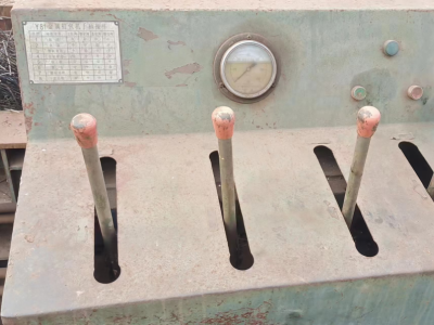 1400/900八角，300噸打包機(jī)圖6