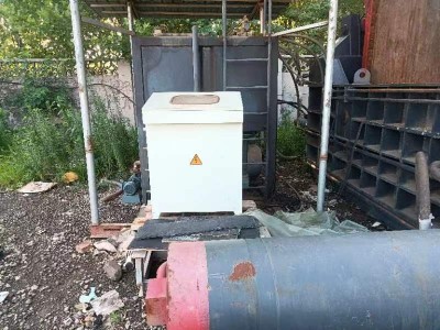 場地轉讓出售一臺21年江山重工315金屬打包機圖8